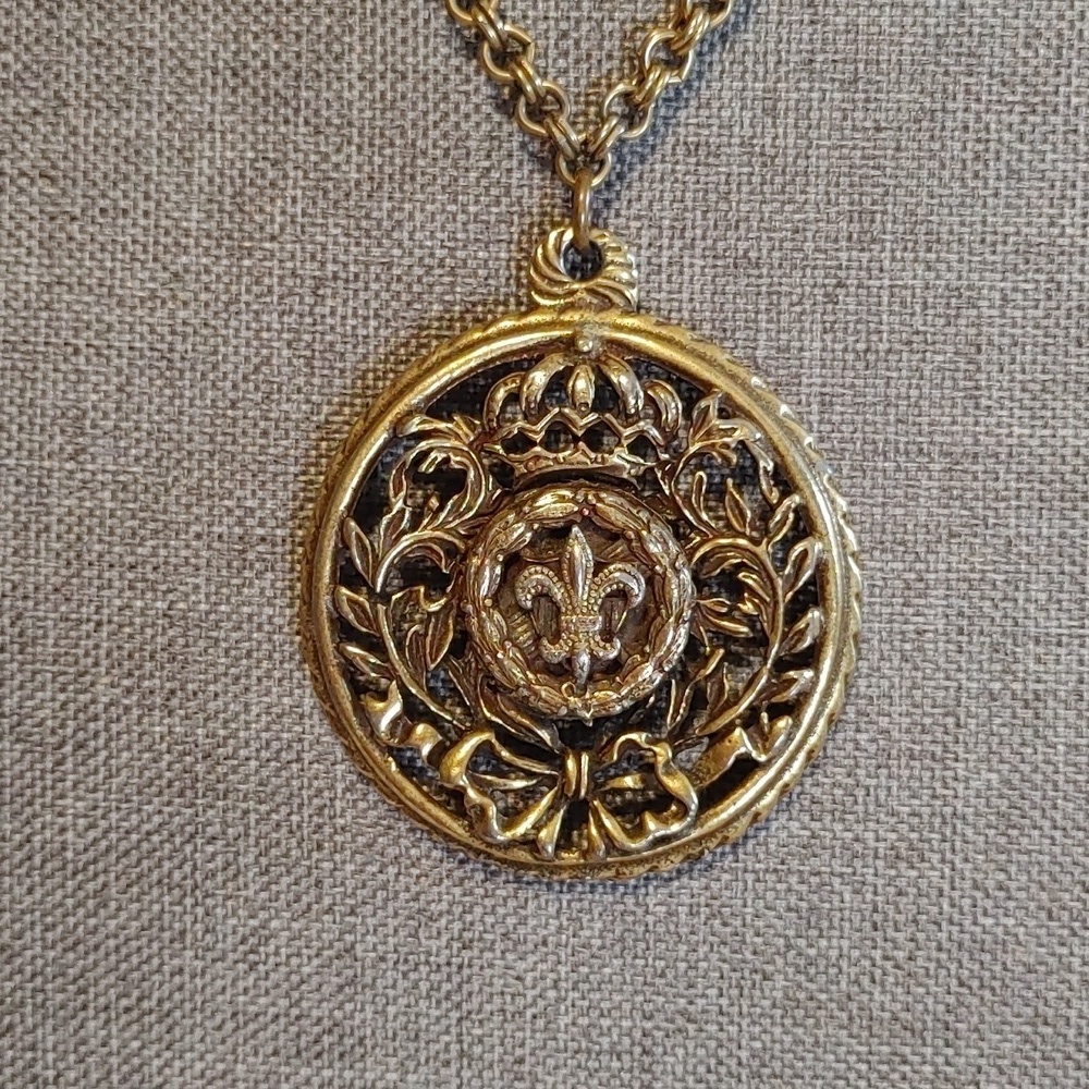 Vintage Signed Coro Fleur de Lis Pendant with Chain